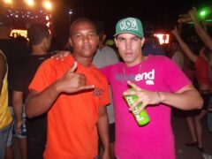 Oktober 10 Anos